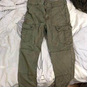 American eagle green pants
